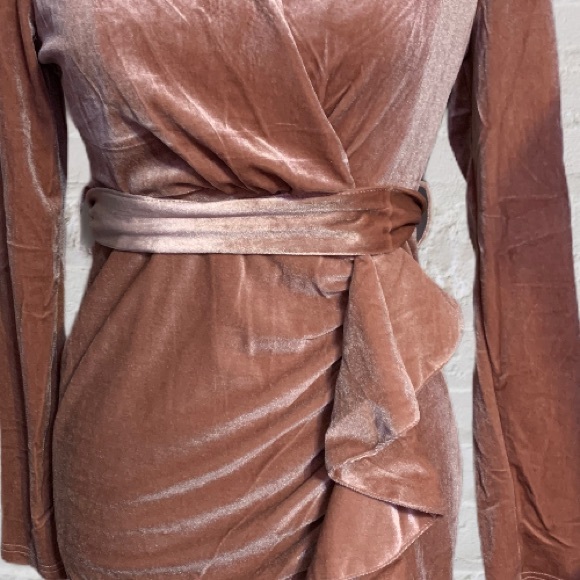 ❌DONATED❌Blush Pink Crushed Velvet Ruffled Detail Tie Waist Lined Dress - Picture 8 of 14